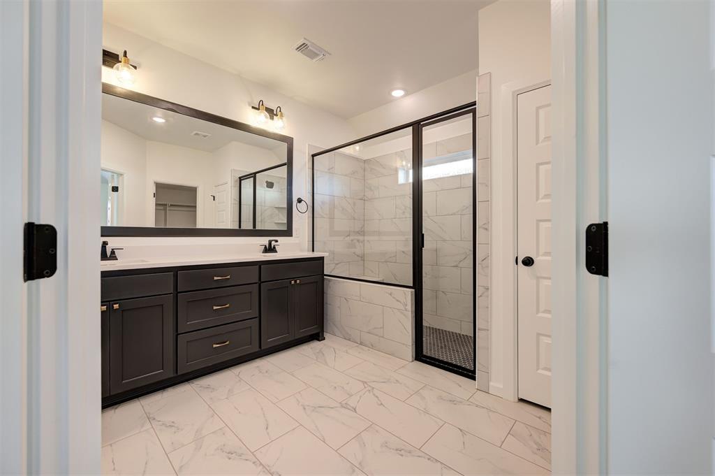 3400 Slate River Drive Property Photo 17
