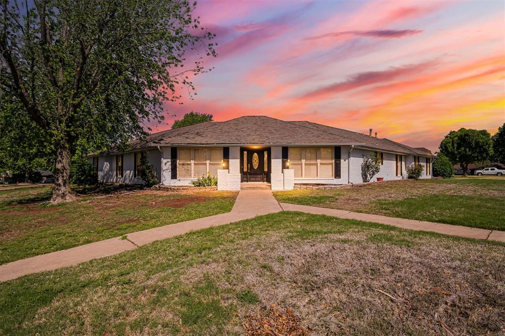 2401 Chisholm Trail Boulevard Property Photo