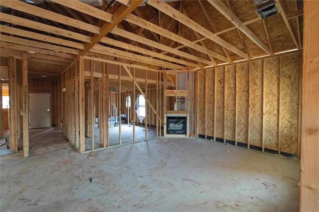 8201 Mountain Oak Drive Property Photo 1