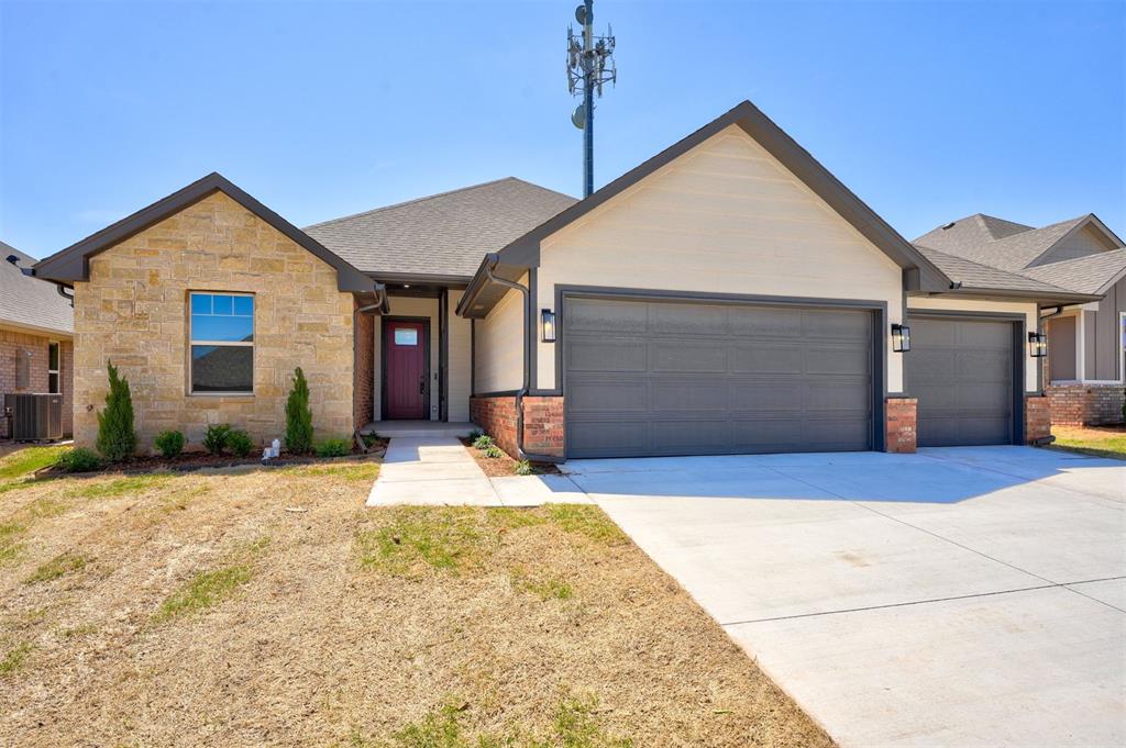 3014 Hollow Crest Lane Property Photo