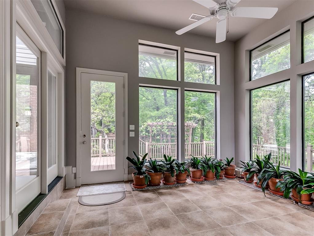 13504 Fox Creek Drive Property Photo 10