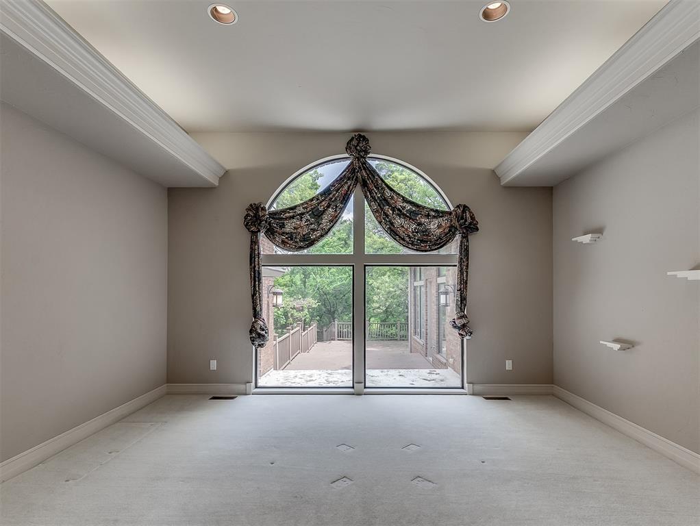 13504 Fox Creek Drive Property Photo 12
