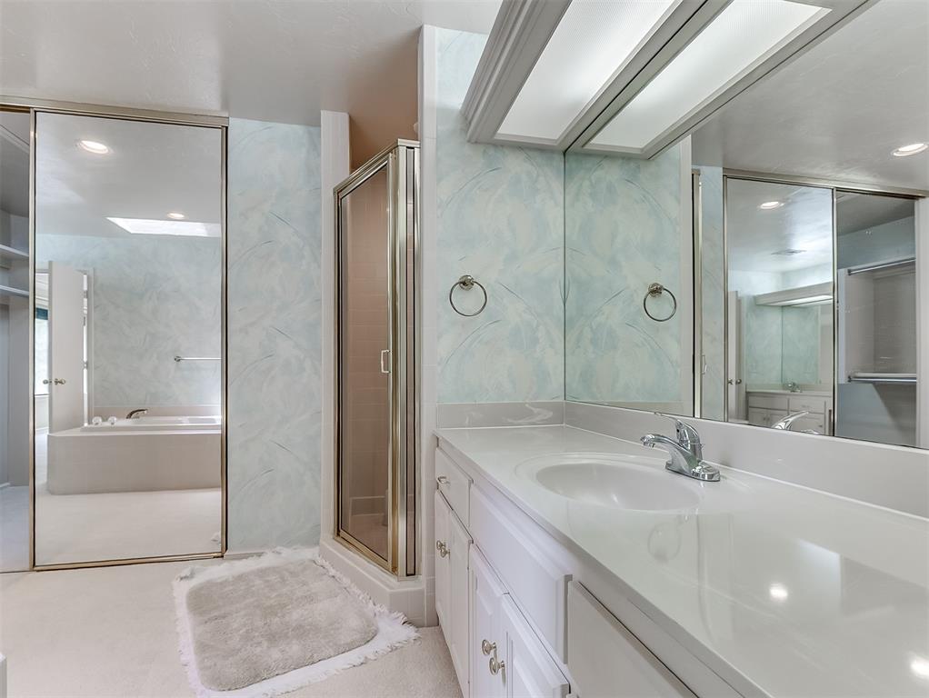 13504 Fox Creek Drive Property Photo 28