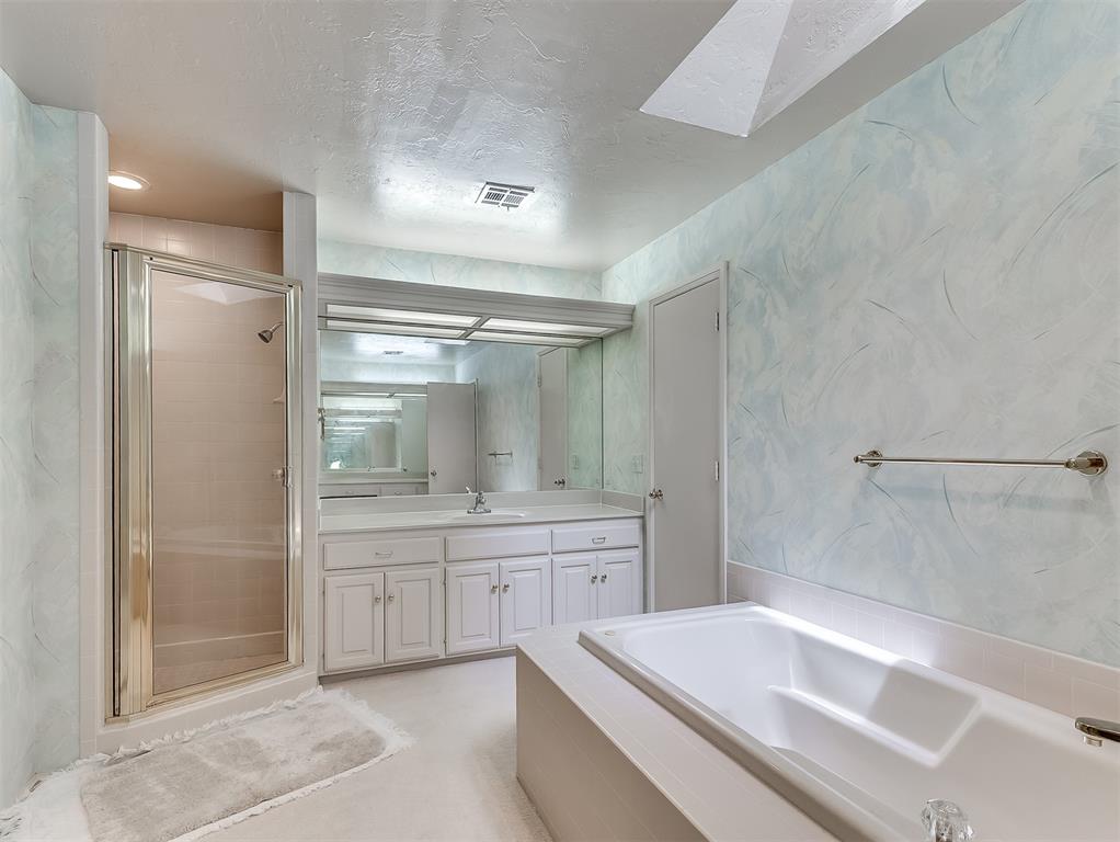 13504 Fox Creek Drive Property Photo 29