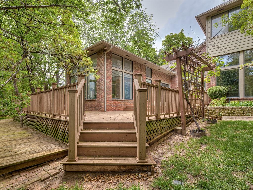 13504 Fox Creek Drive Property Photo 39