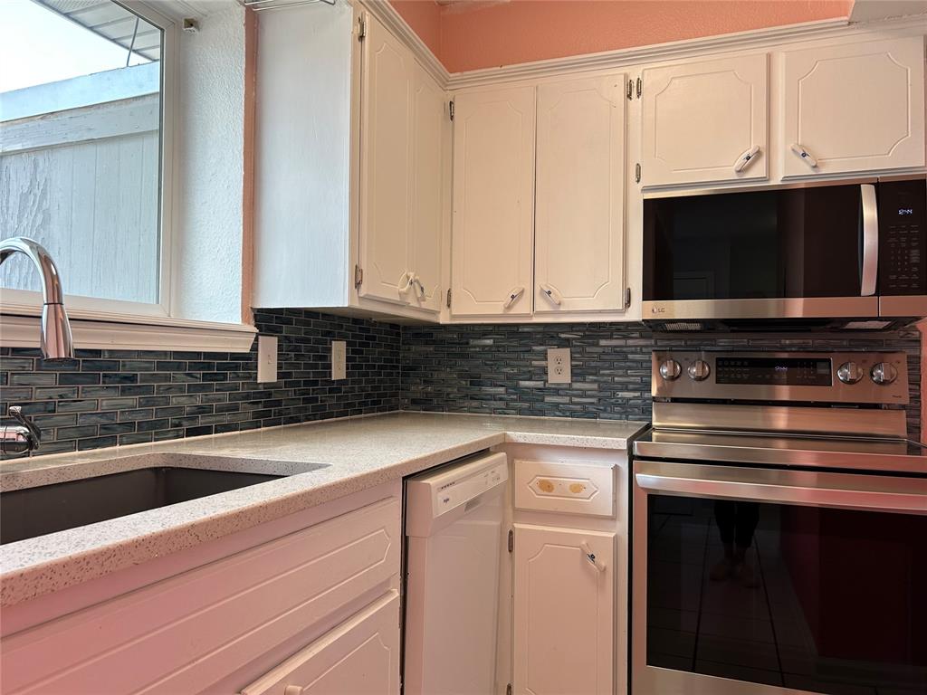 215 Justin Drive Property Photo 10