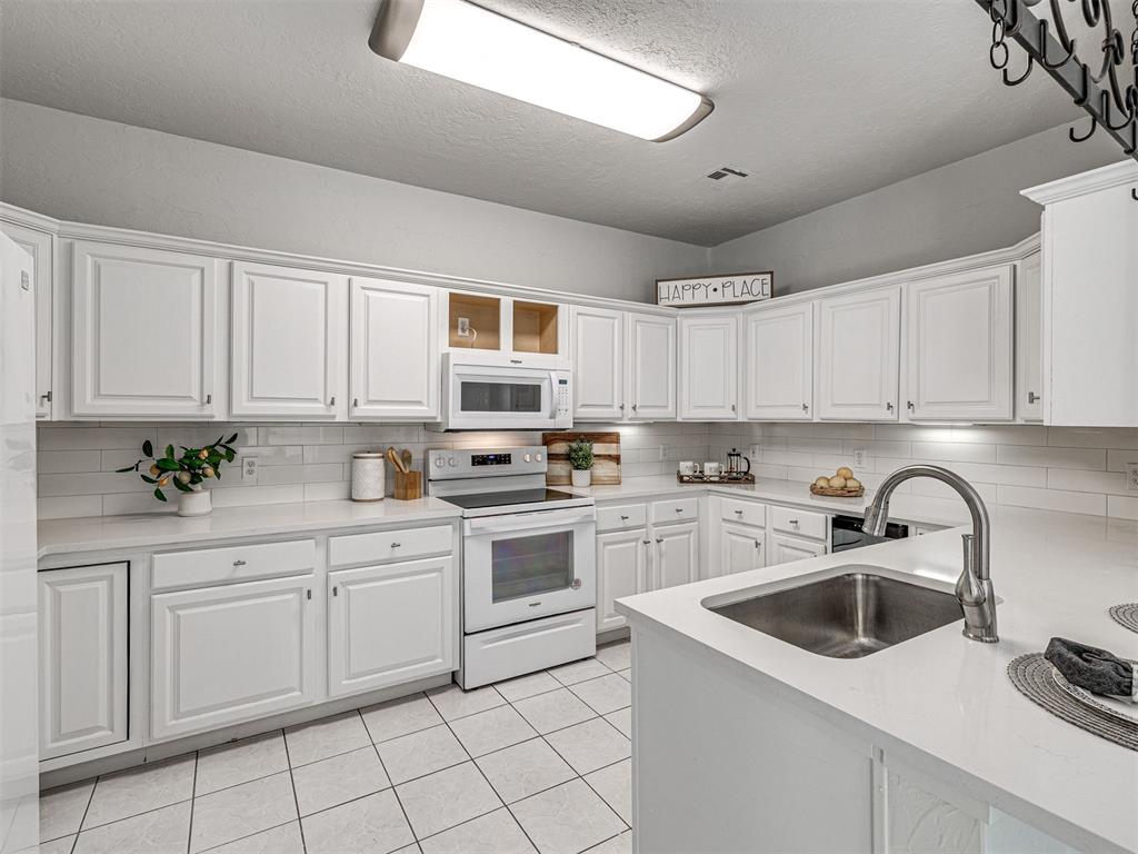 1921 Nw 157th Street Property Photo 15