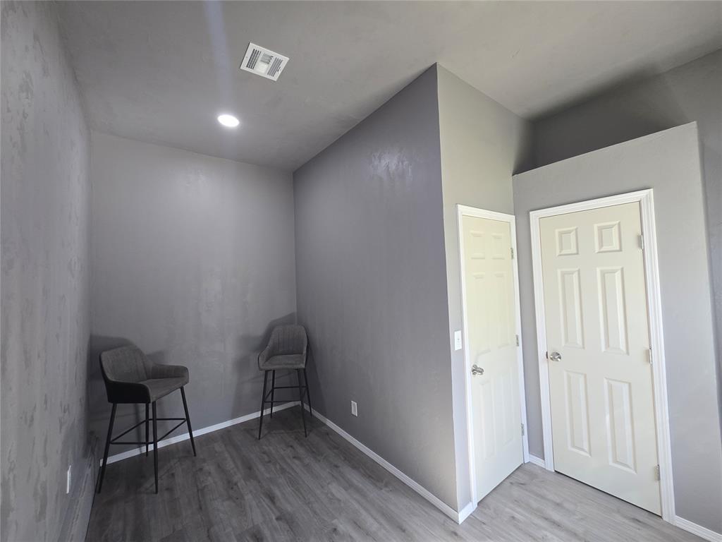 3425 Willow Creek Drive Property Photo 4