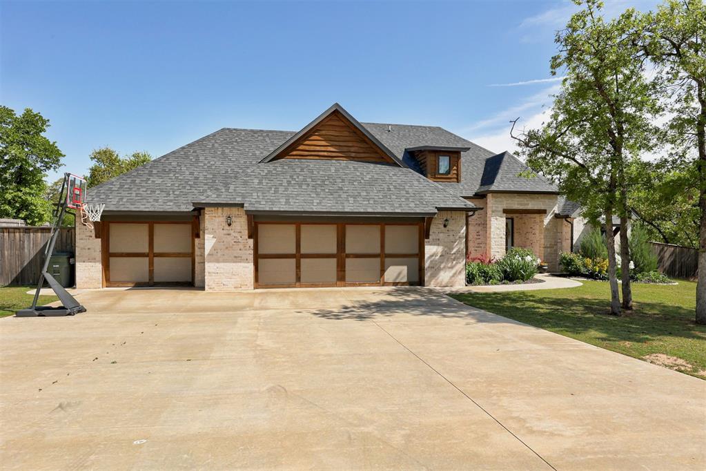 8350 Red Feather Property Photo 2