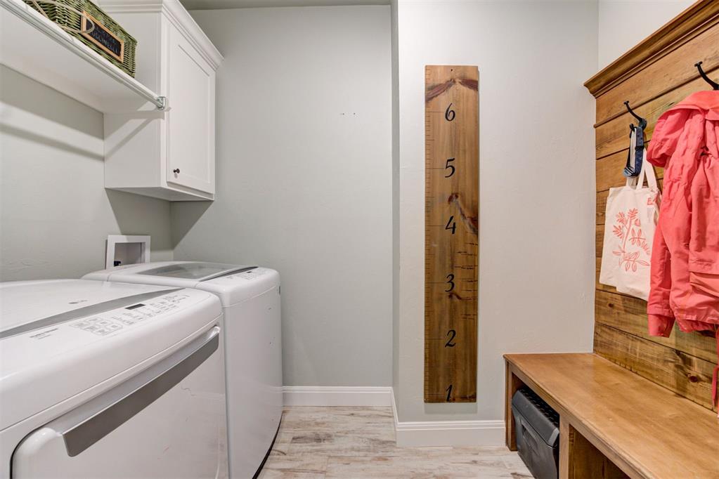 8350 Red Feather Property Photo 41