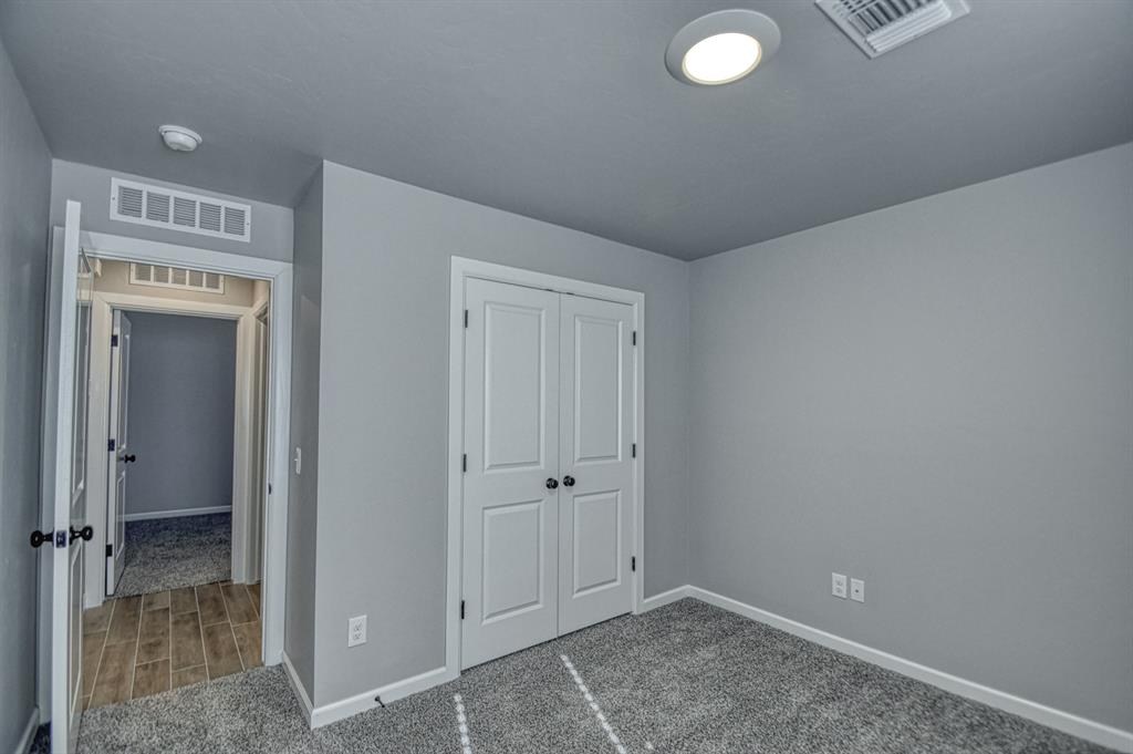 324 Isabella Drive Property Photo 9