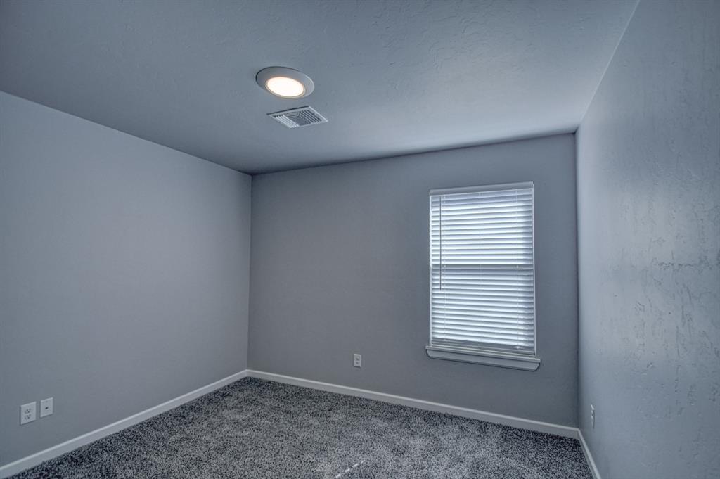 324 Isabella Drive Property Photo 10