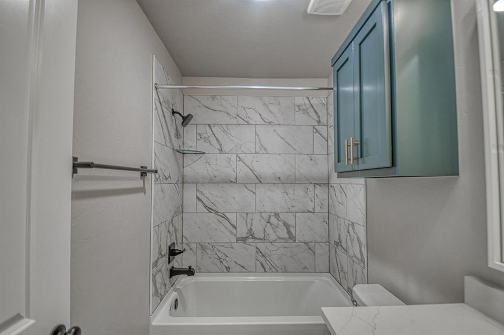 324 Isabella Drive Property Photo 11