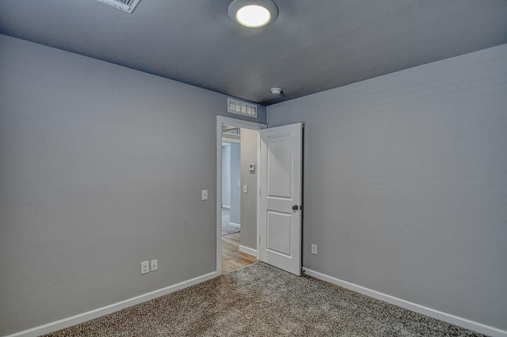 324 Isabella Drive Property Photo 13