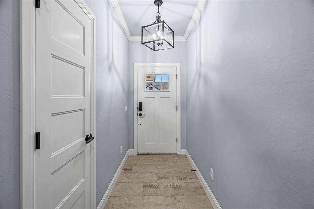 10809 Nw 27th Street Property Photo 5