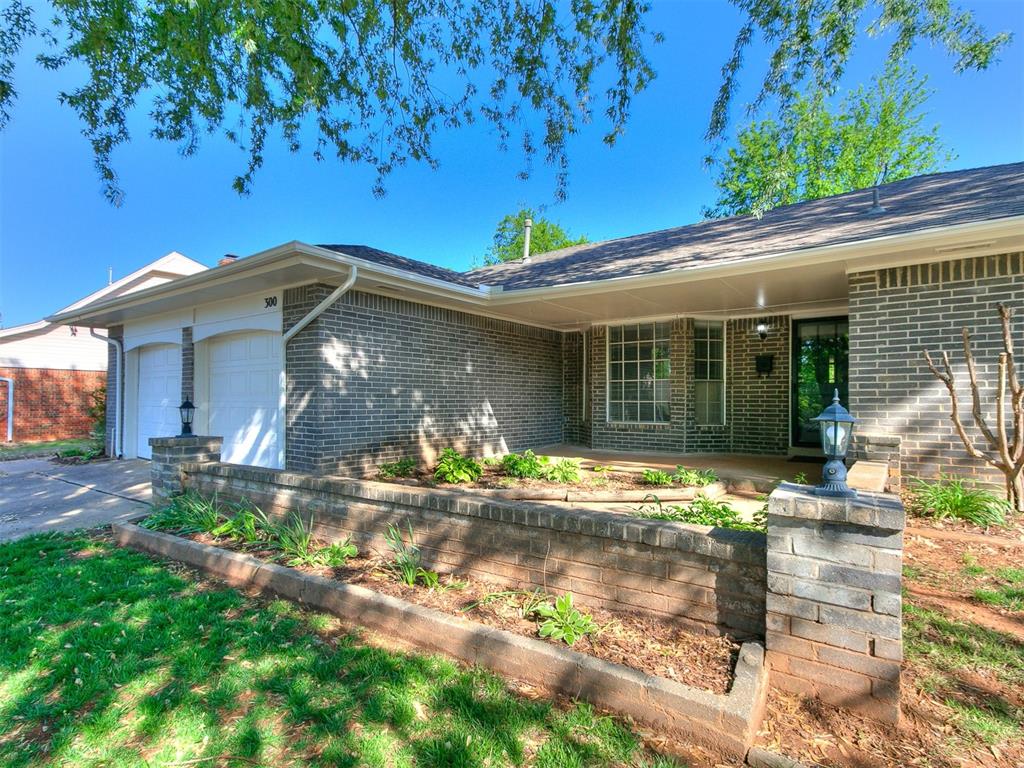 300 Woodside Drive Property Photo 1