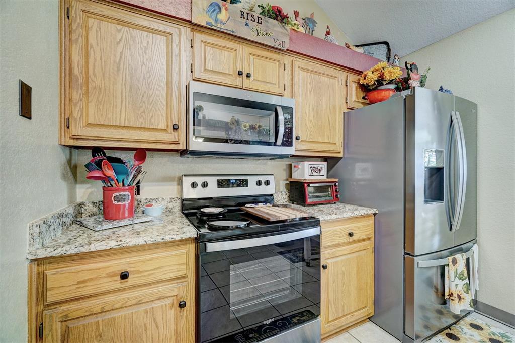 7904 Nw 81st Street Property Photo 19