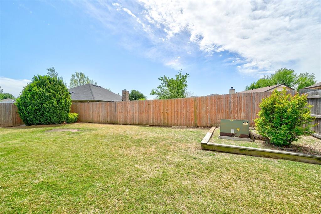 7904 Nw 81st Street Property Photo 41