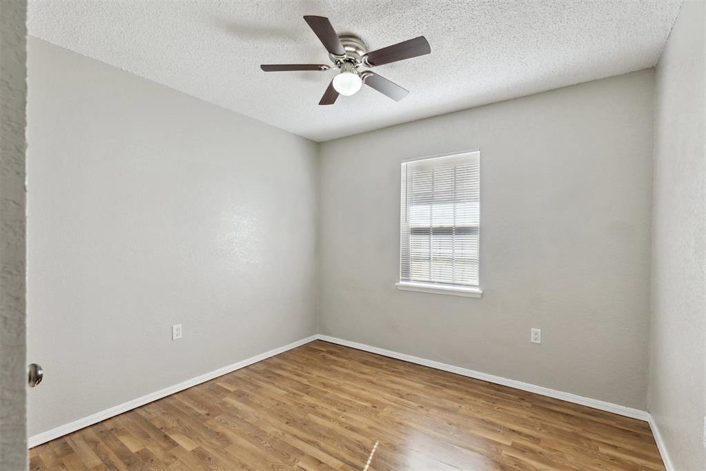 586 Seikel Drive Property Photo 18
