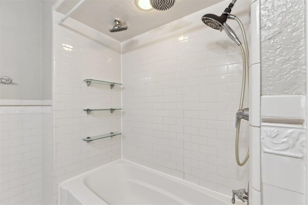 586 Seikel Drive Property Photo 21