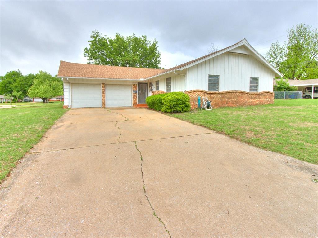 3016 Edgewood Drive Property Photo 1