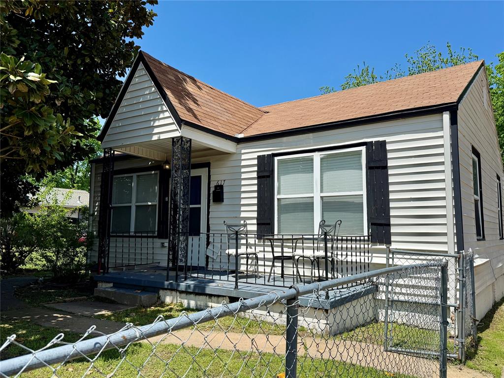 617 Sw 35th Street Property Photo 1