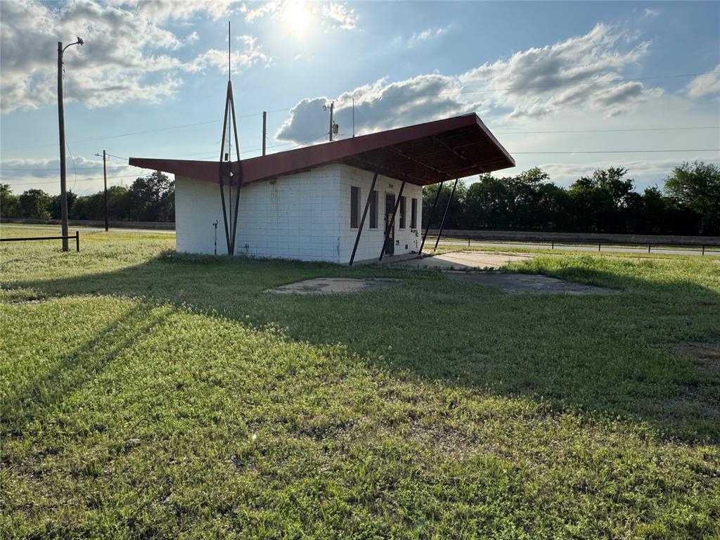 8016 Spencer Jones Road Property Photo