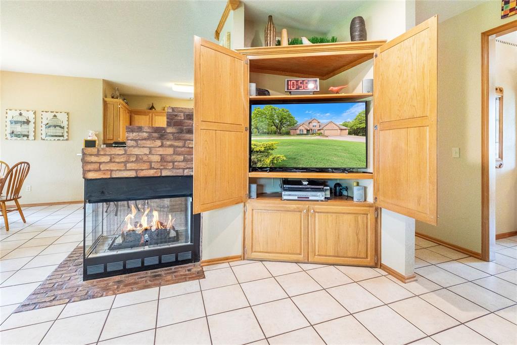 9708 Deep Fork Drive Property Photo 12
