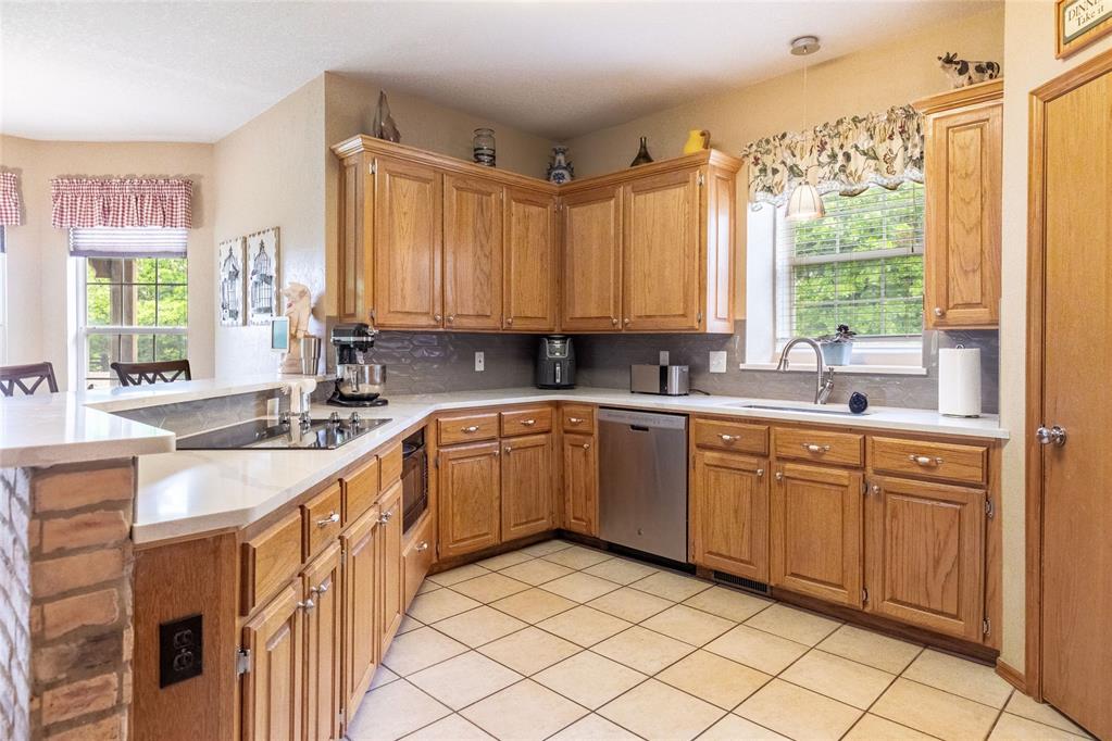 9708 Deep Fork Drive Property Photo 16