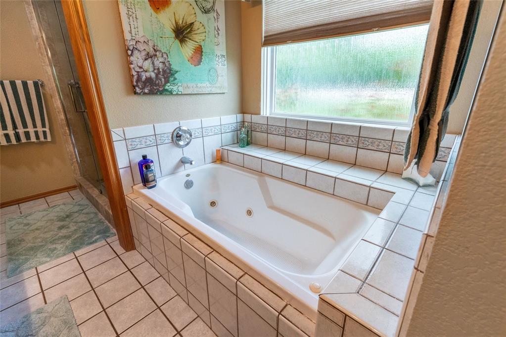 9708 Deep Fork Drive Property Photo 24
