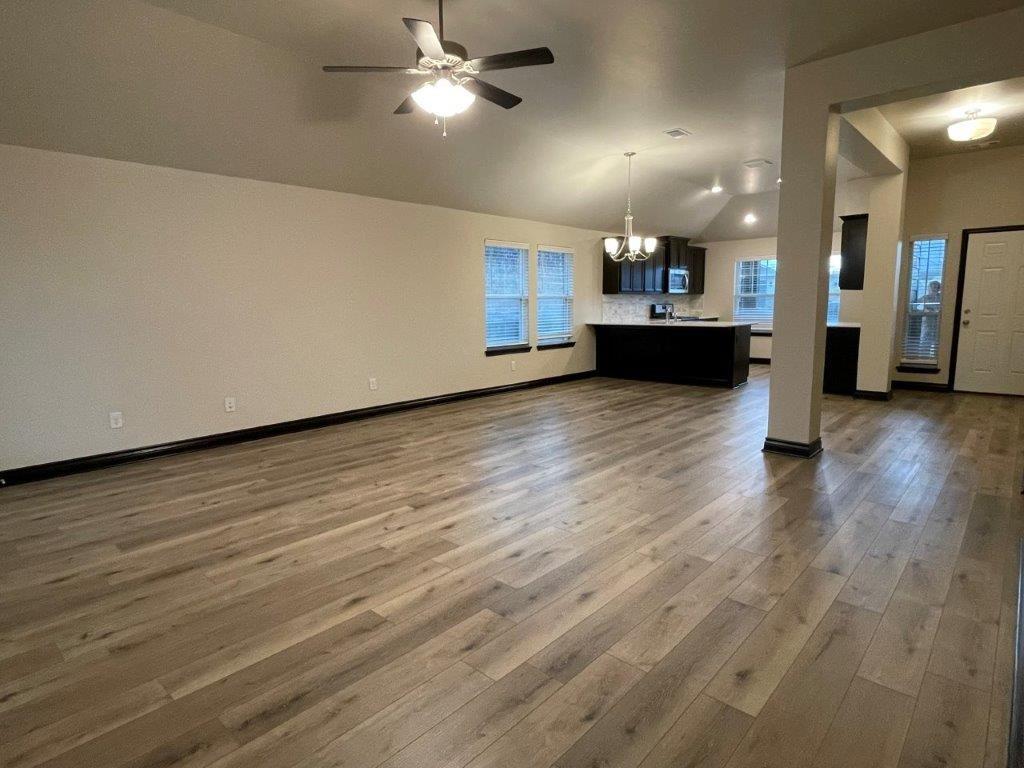 18613 Vivo Drive Property Photo 6