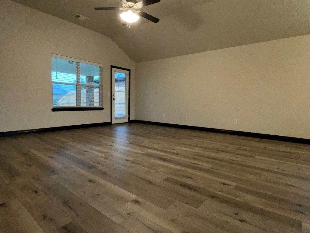 18613 Vivo Drive Property Photo 10