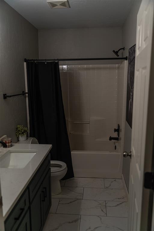 504 Apache Gate Drive Property Photo 6