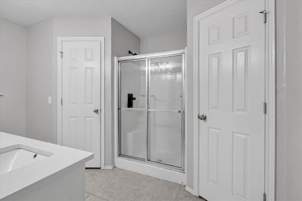 504 Apache Gate Drive Property Photo 17
