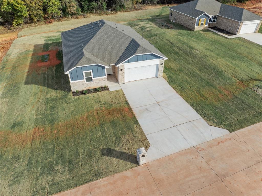 812 Stella Trail Property Photo 6