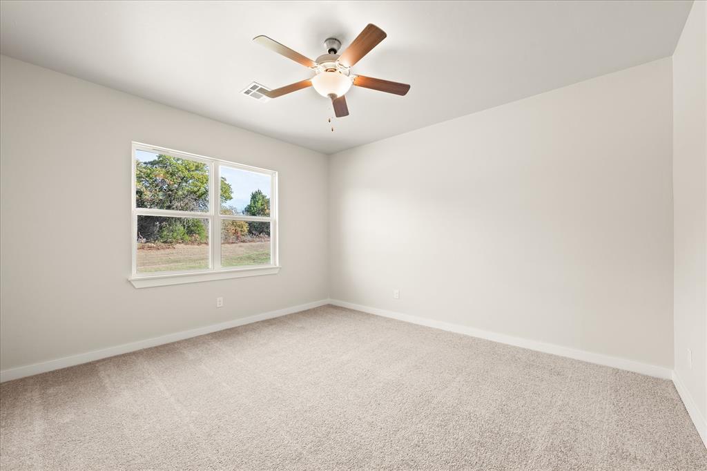 812 Stella Trail Property Photo 34