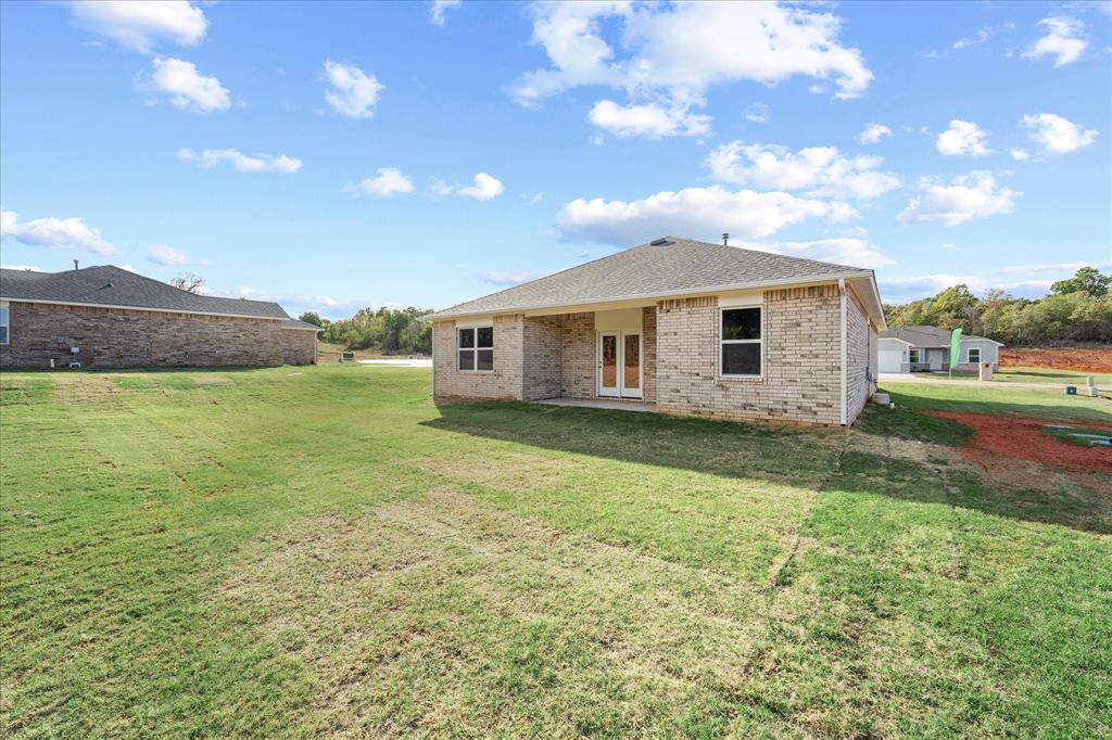 812 Stella Trail Property Photo 40