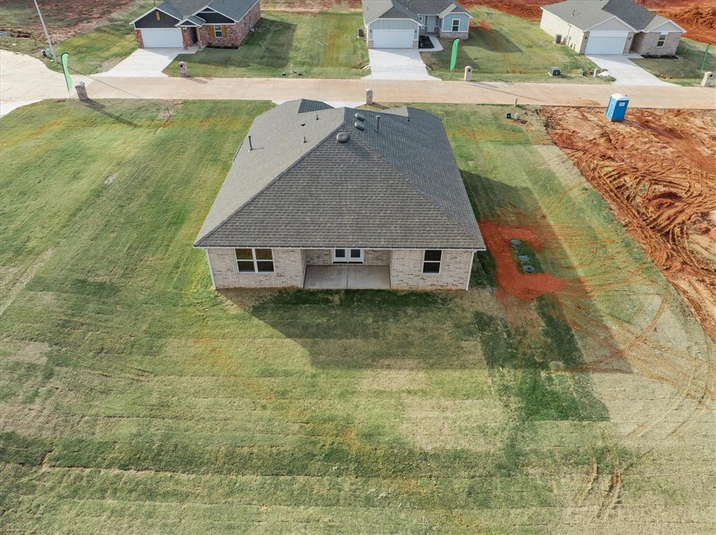 812 Stella Trail Property Photo 47
