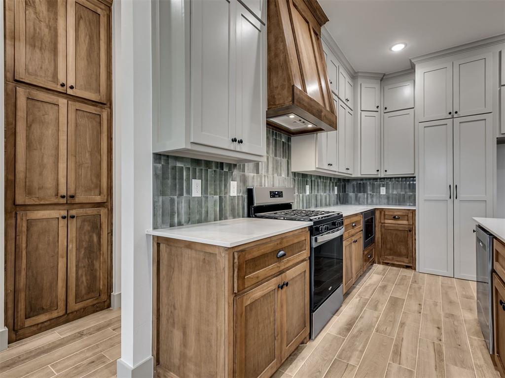 11912 Nw 120th Street Property Photo 11