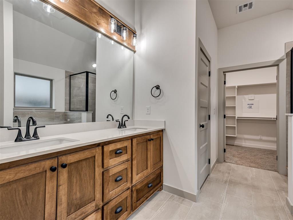 11912 Nw 120th Street Property Photo 17