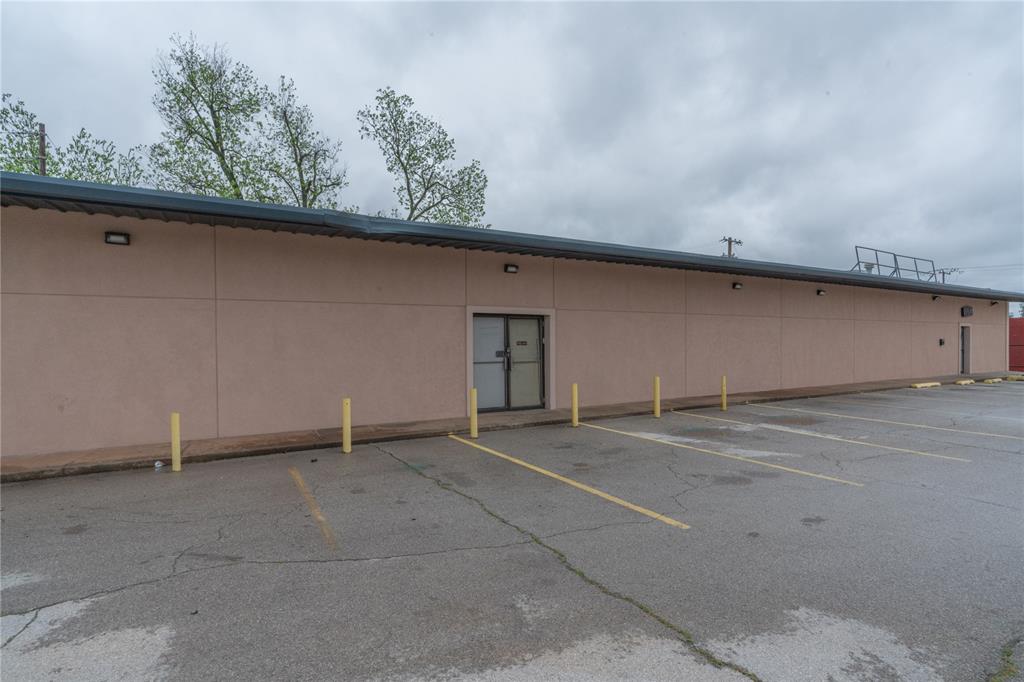 712 N Virginia Avenue Property Photo