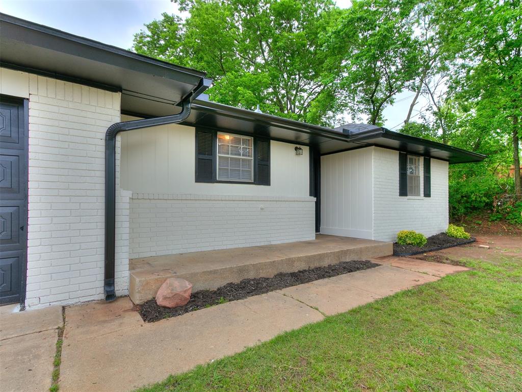 705 N 1st Street Property Photo