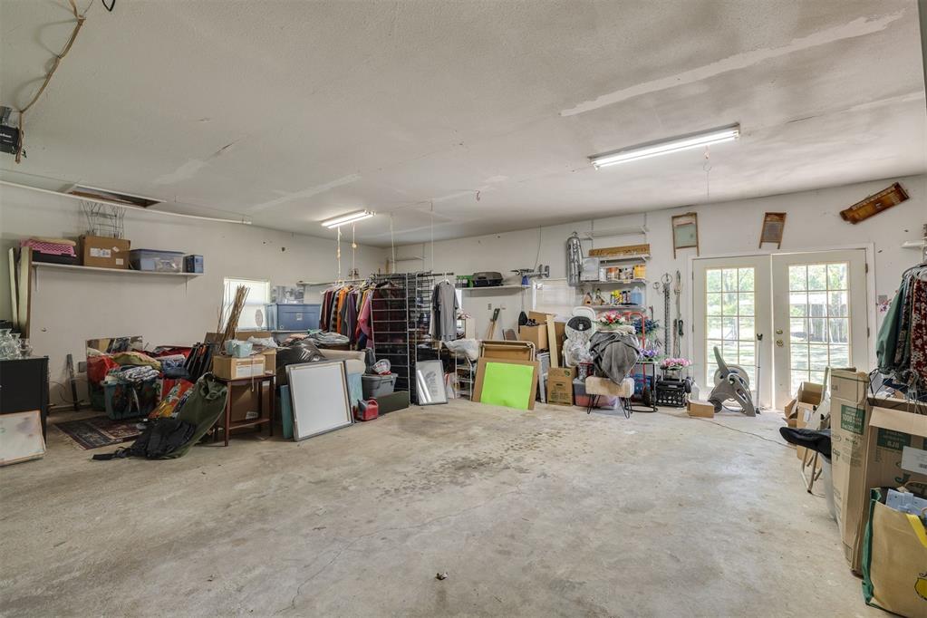 613 N Wineblood Street Property Photo 35