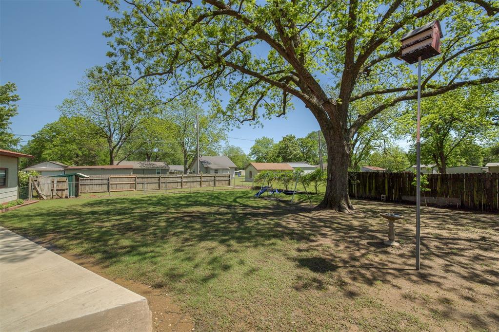 613 N Wineblood Street Property Photo 43
