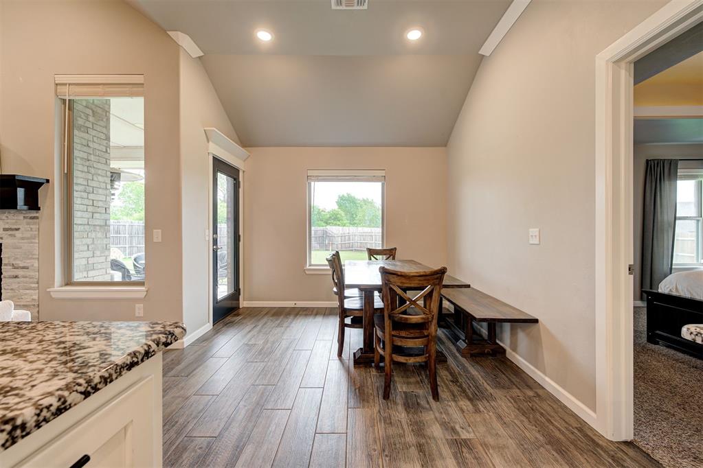 1806 Logans Way Property Photo 21