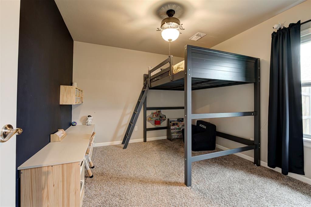 1806 Logans Way Property Photo 40
