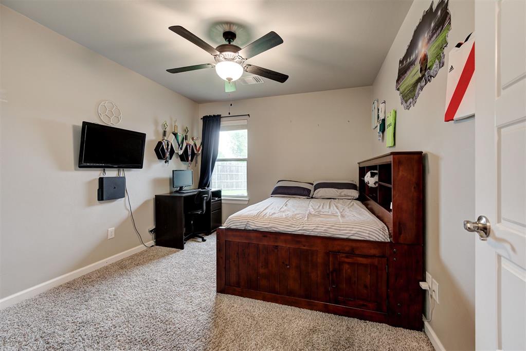 1806 Logans Way Property Photo 42