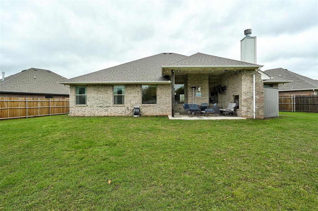 1806 Logans Way Property Photo 45