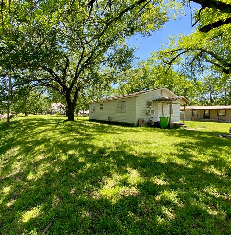 501 E Broadway Property Photo 1