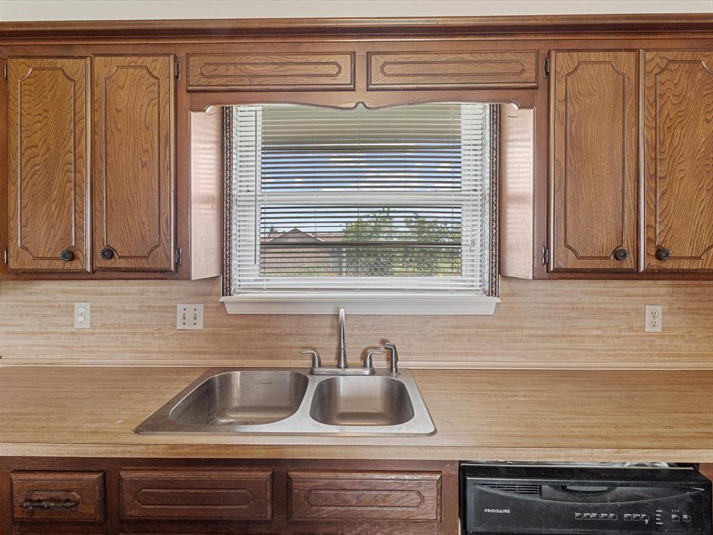 1167846 Property Photo 9